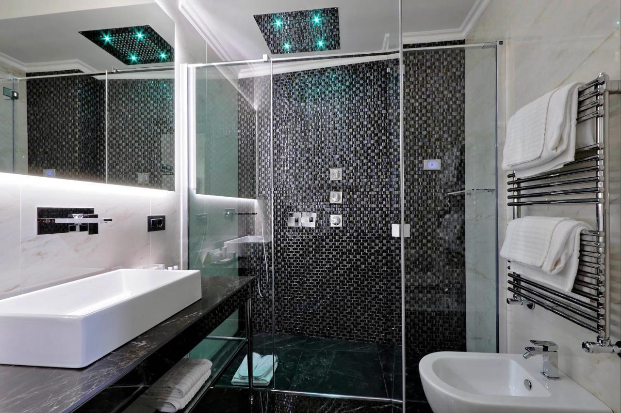 Bq House Colosseo Luxury Rooms Rome Bagian luar foto